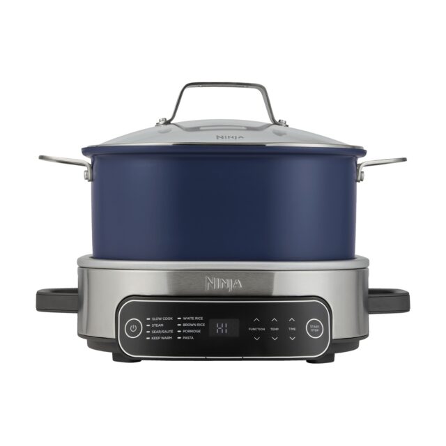 Ninja PossibleCooker MC1101EU – Multicuiseur et mijoteuse 8-en-1, cuve 6 L bleu nuit — vue principale
